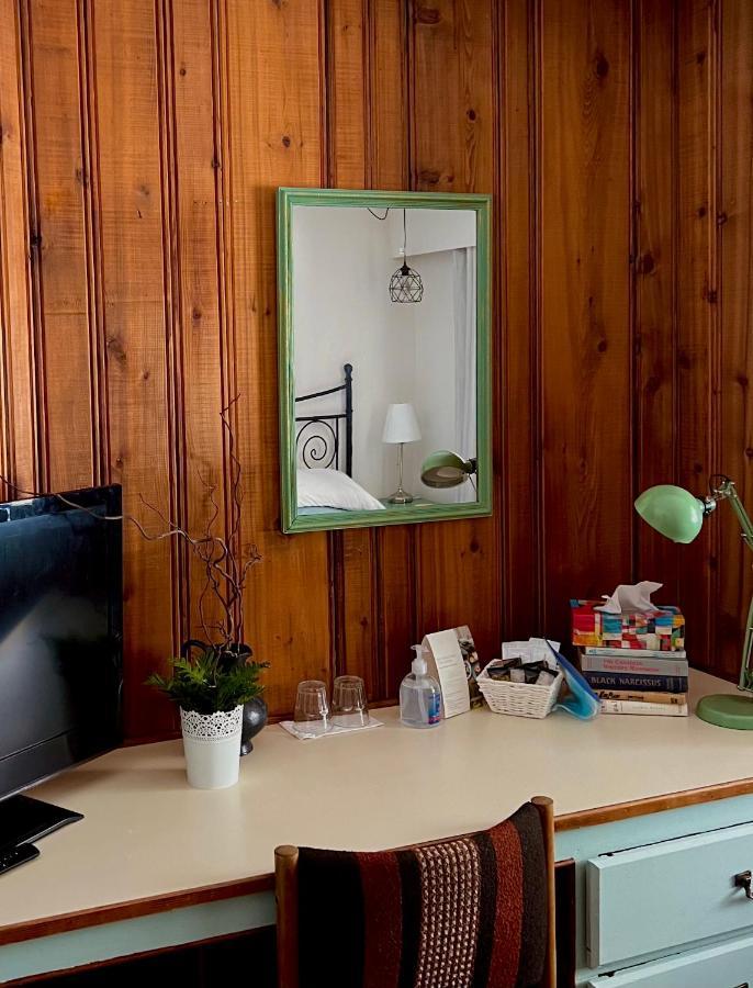 The Messy Owl Inn & Eco Haven Likely Bagian luar foto